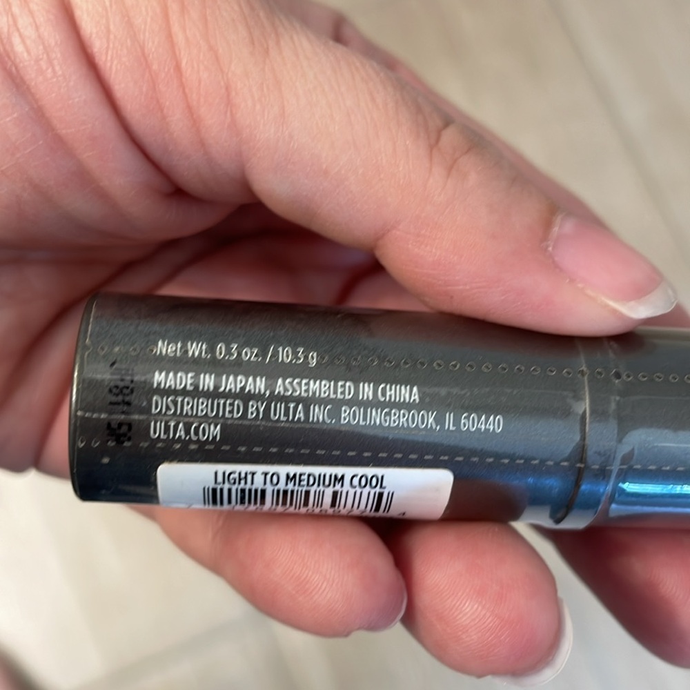 ULTA NWT Moisturizing Foundation Stick Light to Medium Cool Net Wt. 0.3 ounces - Picture 5 of 6